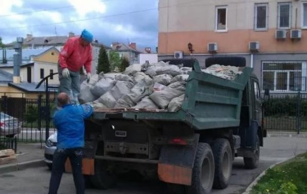 Вывоз строительного мусора (самосвалы, газели). Грузчики - Биробиджан, цены, предложения специалистов