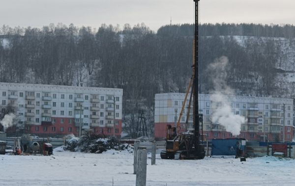 Услуги сваебойной техники для строительства - Биробиджан, заказать или взять в аренду
