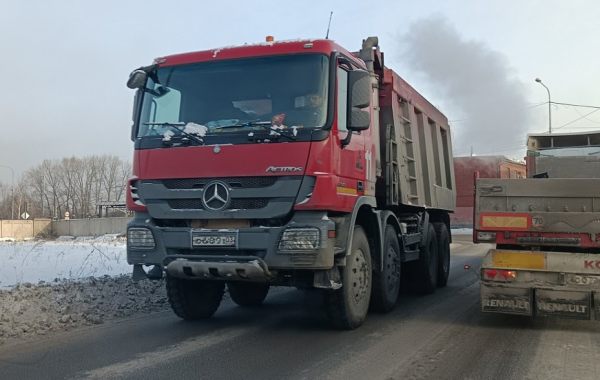 Услуги самосвала Actros - Биробиджан, заказать или взять в аренду