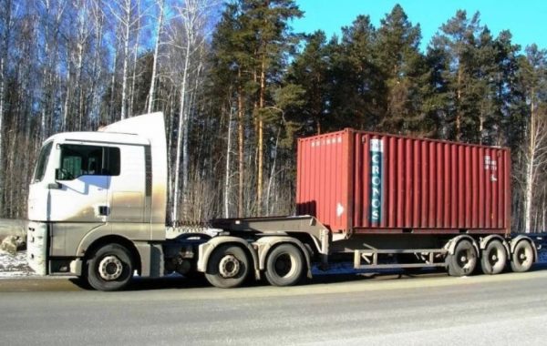 Полуприцеп, тягач MAN, Volvo - Биробиджан, заказать или взять в аренду