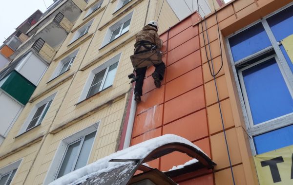 Услуги промальпинистов для высотных работ - Биробиджан, цены, предложения специалистов