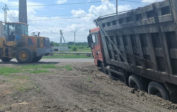 Эвакуация грузовых авто и автобусов. 24 часа. - Биробиджан, цены, предложения специалистов