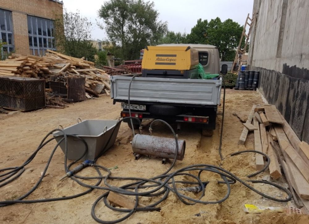 Компрессор Прокат компрессора Atlas Copco 287Cd с отбойными молотками взять в аренду, заказать, цены, услуги - Биробиджан