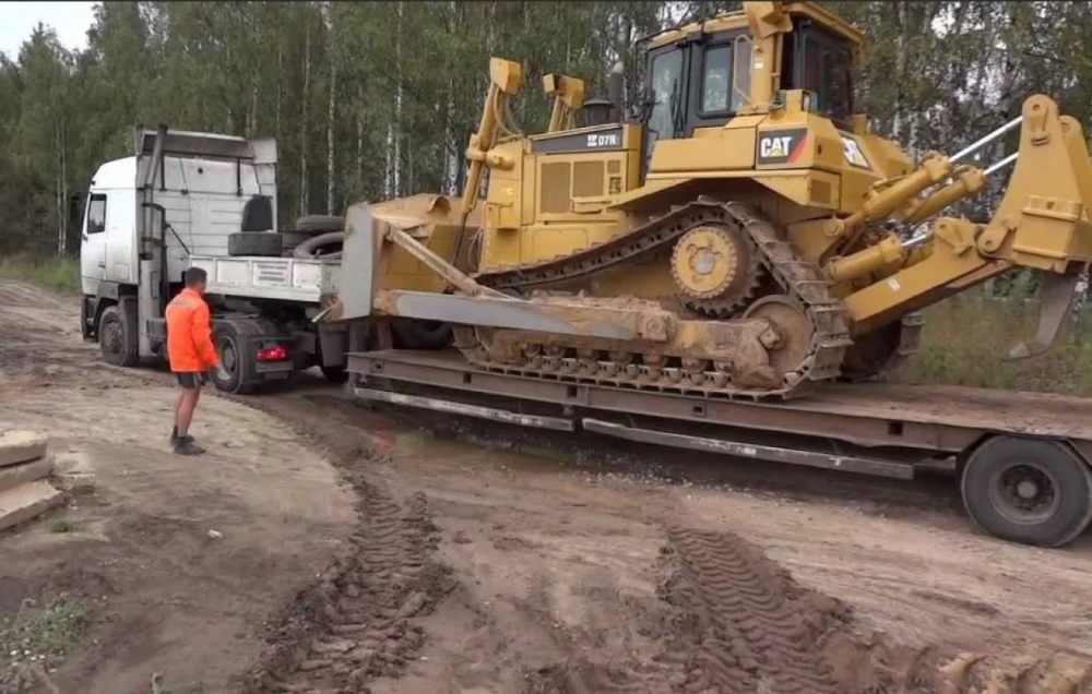 Бульдозер Бульдозеры в аренду CAT D7R, Komatsu D375A взять в аренду, заказать, цены, услуги - Биробиджан