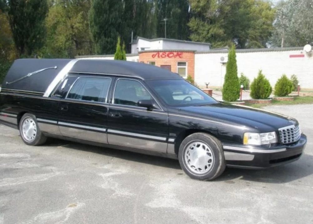 Катафалк Cadillac DeVille взять в аренду, заказать, цены, услуги - Биробиджан