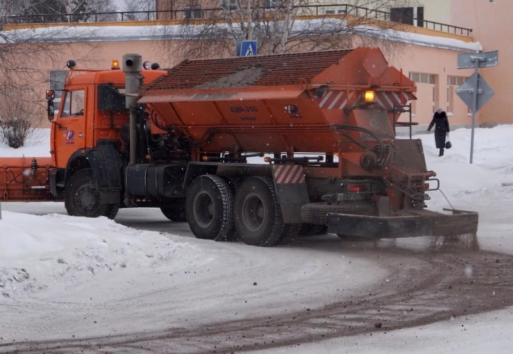 Пескоразбрасыватель КДМ-316 взять в аренду, заказать, цены, услуги - Биробиджан