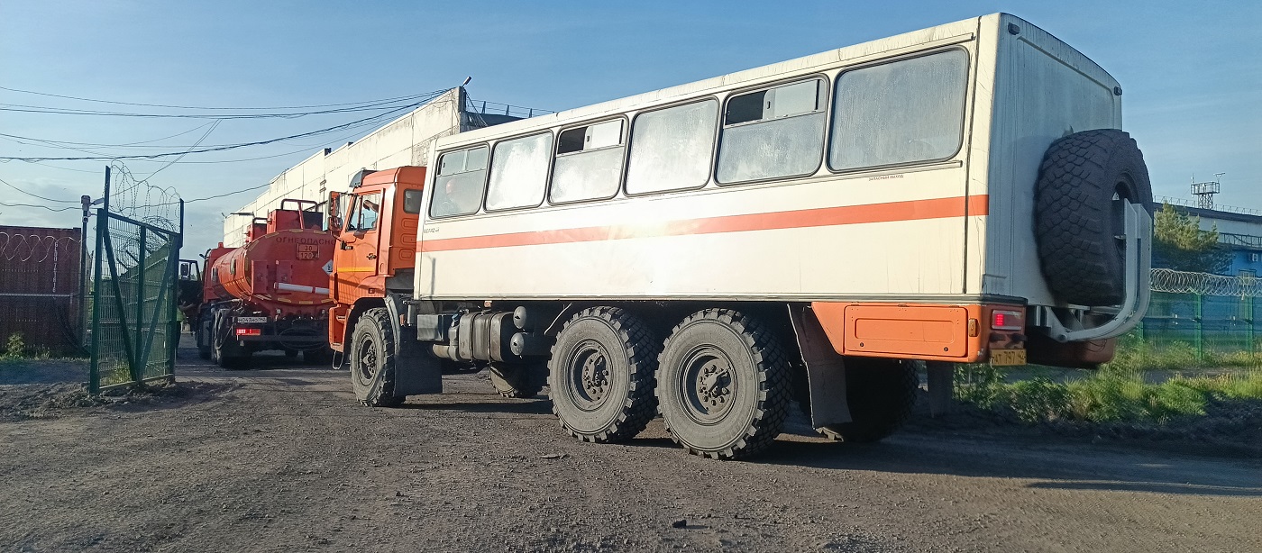 Вахтовые перевозки сотрудников автобусами и спецтехникой в Еврейской АО